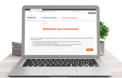 Ordinateur avec la page